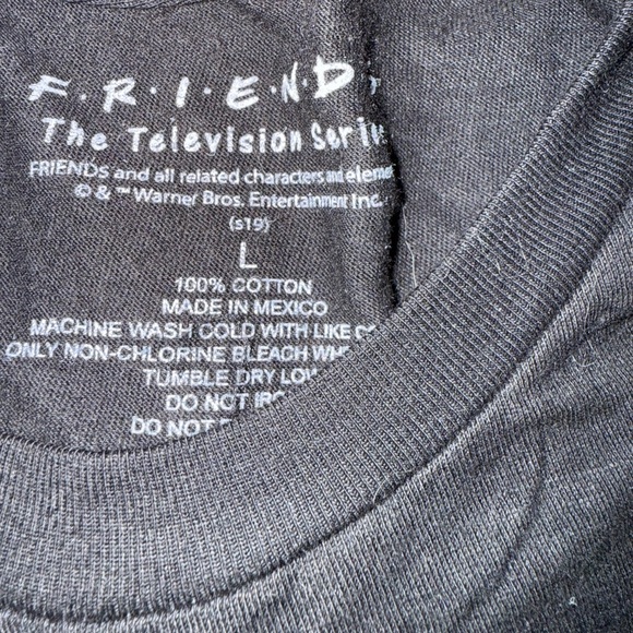 Bundle of 2 Friends Tee Shirts - Picture 6 of 6